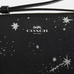 COACH Corner Zip Wristlet With Star Print NWT